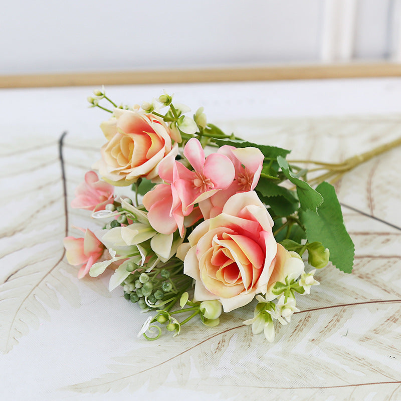 Decoratieve Bloemenarrangement voor Woondecoratie