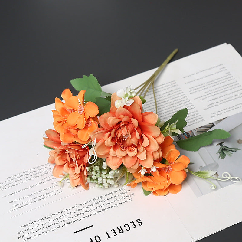Elegante Synthetische Bloemenboeket voor Huishouddecoratie