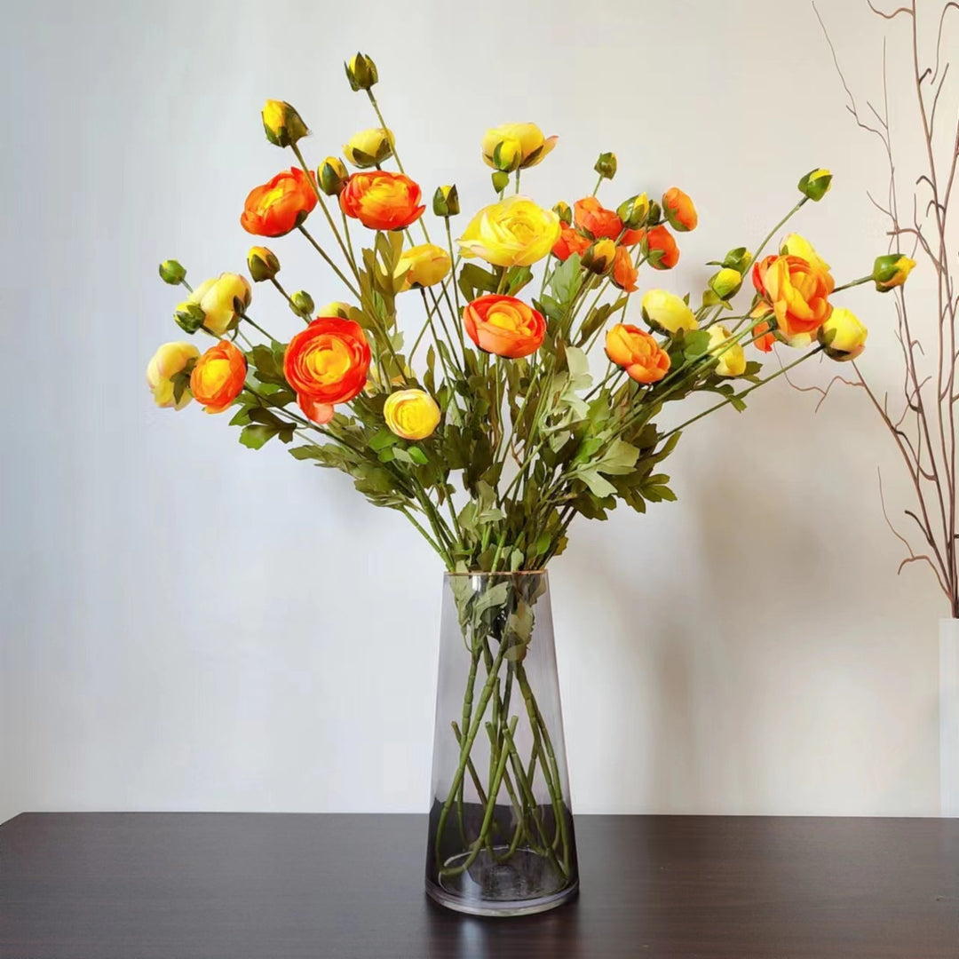 Realistische Ranunculus Bloemarrangement