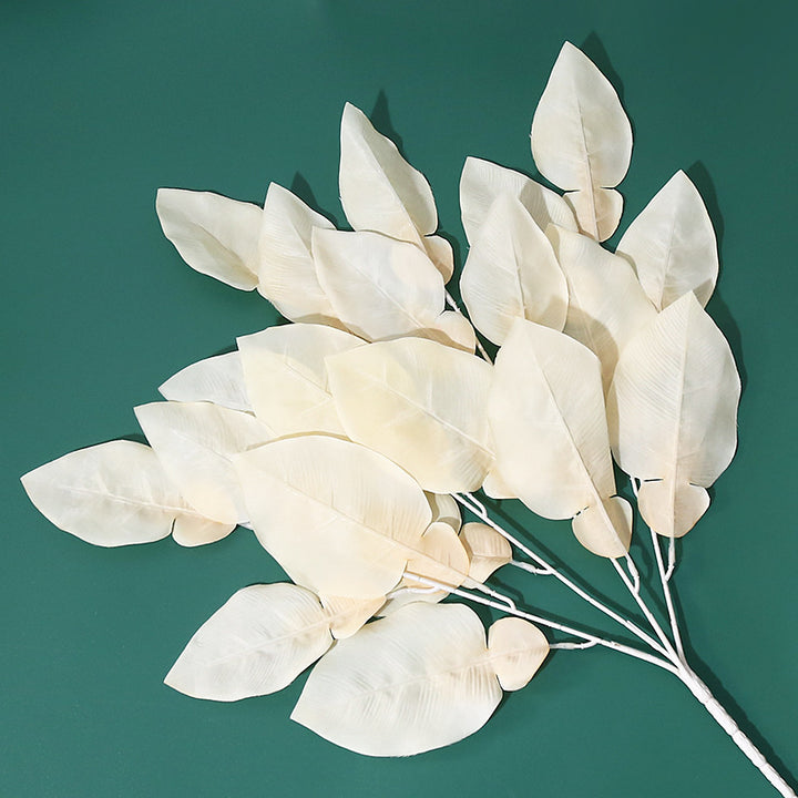 Elegante Nepblad Steel Arrangement