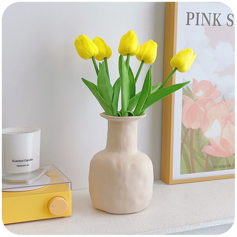 Realistisch Decoratieve Tulpen Bloemarrangement