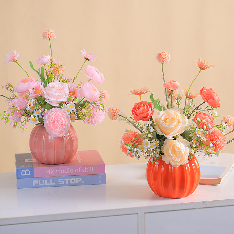 Charming Bloemig Centerpiece Arrangement