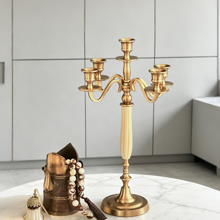 Elegante metalen kaarsenhouder