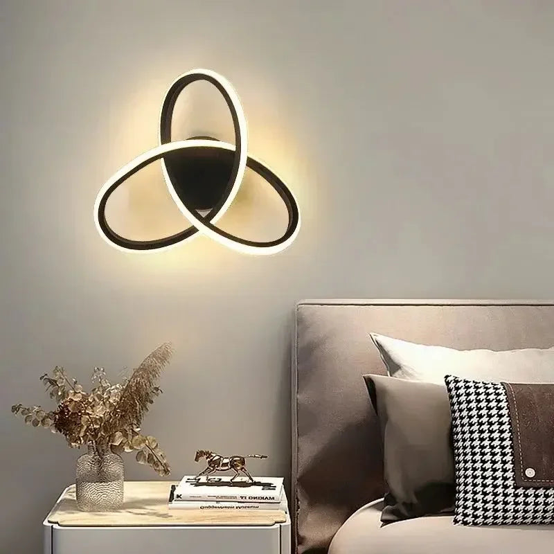 Moderne LED Wandleuchte – Kleeblatt Zwart & Witte Plafondlamp voor Slaapkamer, Woonkamer, Gang en Werkkamer met Afstandsbediening en Dimbare Opties