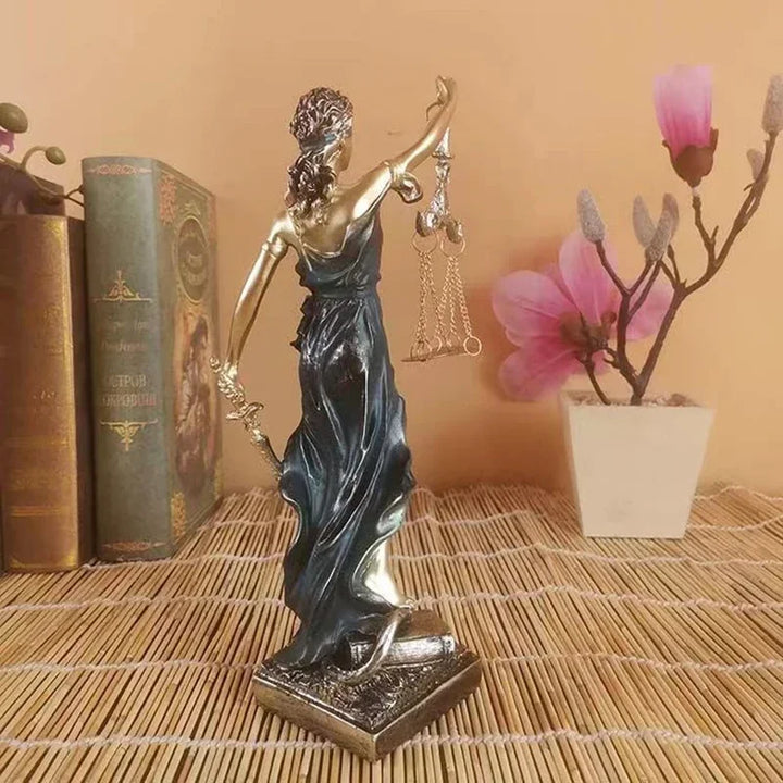 ERMAKOVA Europese antieke bronzen Griekse godin van de rechtvaardigheid standbeeld Fair Angels hars sculptuur ornamenten bureau huisdecoratie cadeau