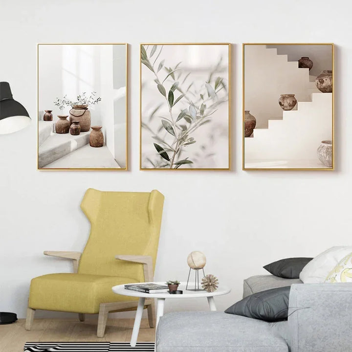 Neutrale kleuren terracotta stilleven vaas muurkunst fine art canvas afdrukken posters architectuur foto's voor moderne woonkamer slaapkamer woninginrichting | Arosta