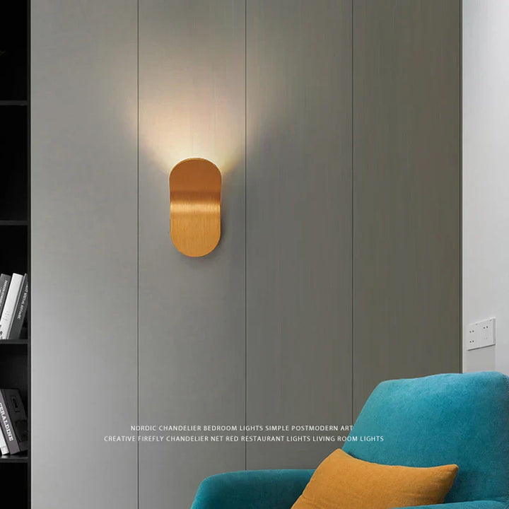 Geef uw ruimte een vleugje elegantie met creatieve minimalistische muurlichten.