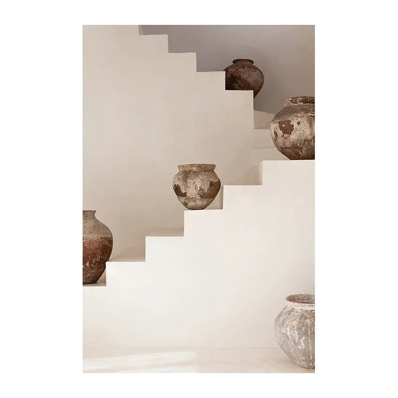 Neutrale kleuren terracotta stilleven vaas muurkunst fine art canvas afdrukken posters architectuur foto's voor moderne woonkamer slaapkamer woninginrichting | Arosta