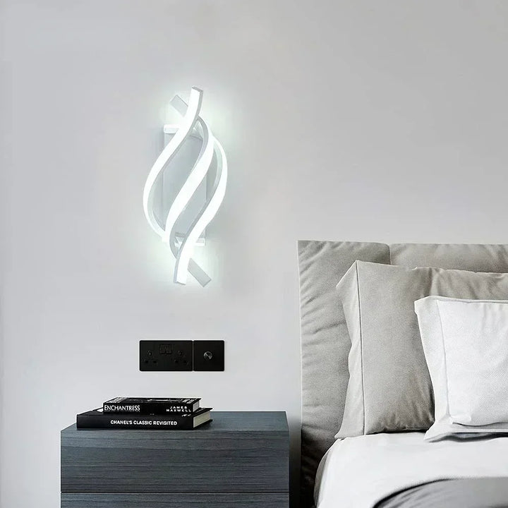 Moderne LED Wandlamp - Gebogen Spiraal Ontwerp, Omhoog & Omlaag Wandschakelaar voor Woonkamer, Slaapkamer, Keuken en Badkamer, Zwart, Goud & Wit