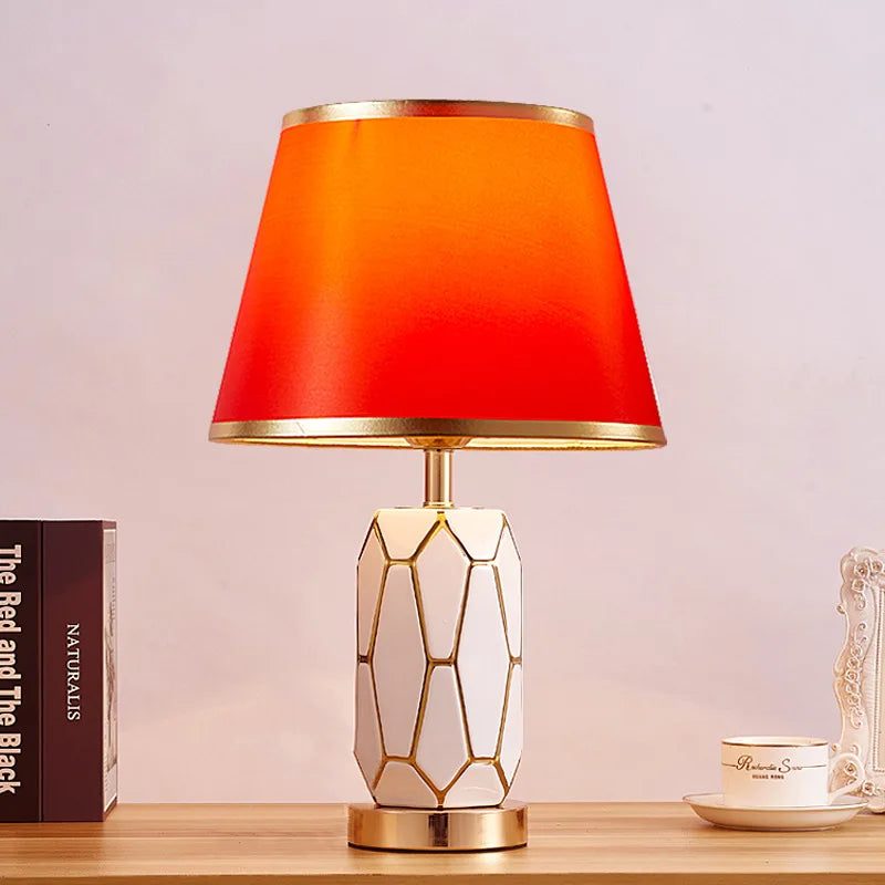 Amerikaanse keramische tafellamp - Eenvoudige moderne slaapkamer nachtlamp voor de woonkamer, warme huwelijksruimte decoratieve lamp