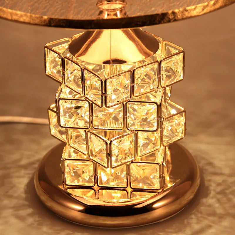 Moderne Kristall Tafellamp – Europese stijl luxe lamp voor huwelijkscadeau-ideeën, schattige slaapkamer en woondecoratie