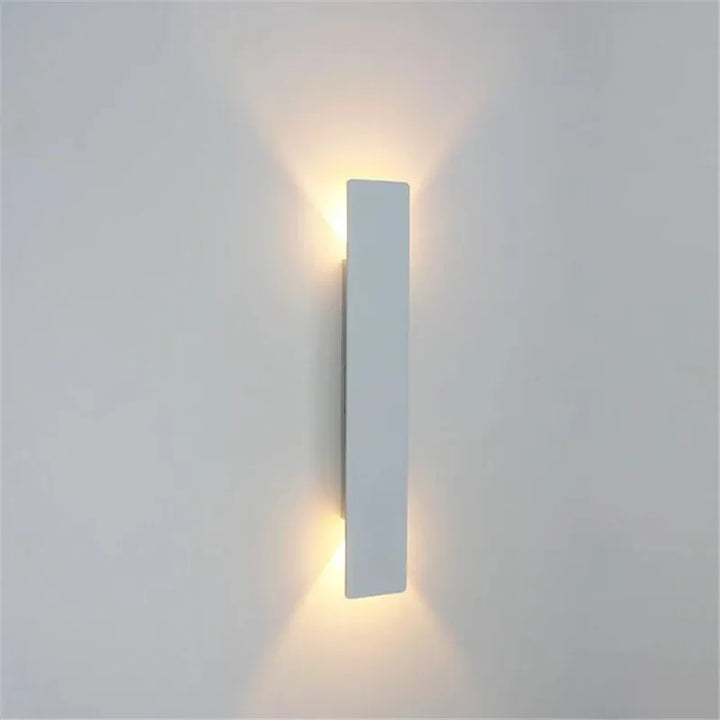 Aluminium LED Wandlamp: Verbetering van uw binnen- en buitenruimtes