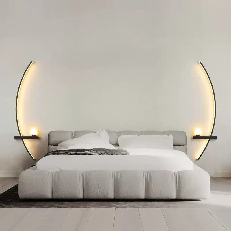 Moderne LED-Wandlamp Zwart Goud - Elegante lange streepdesign voor veelzijdige verlichting