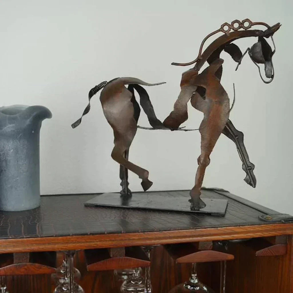 Pferd sculpture - AdonisMetal - Rustieke elegantie - Tijdloos decoratiestuk