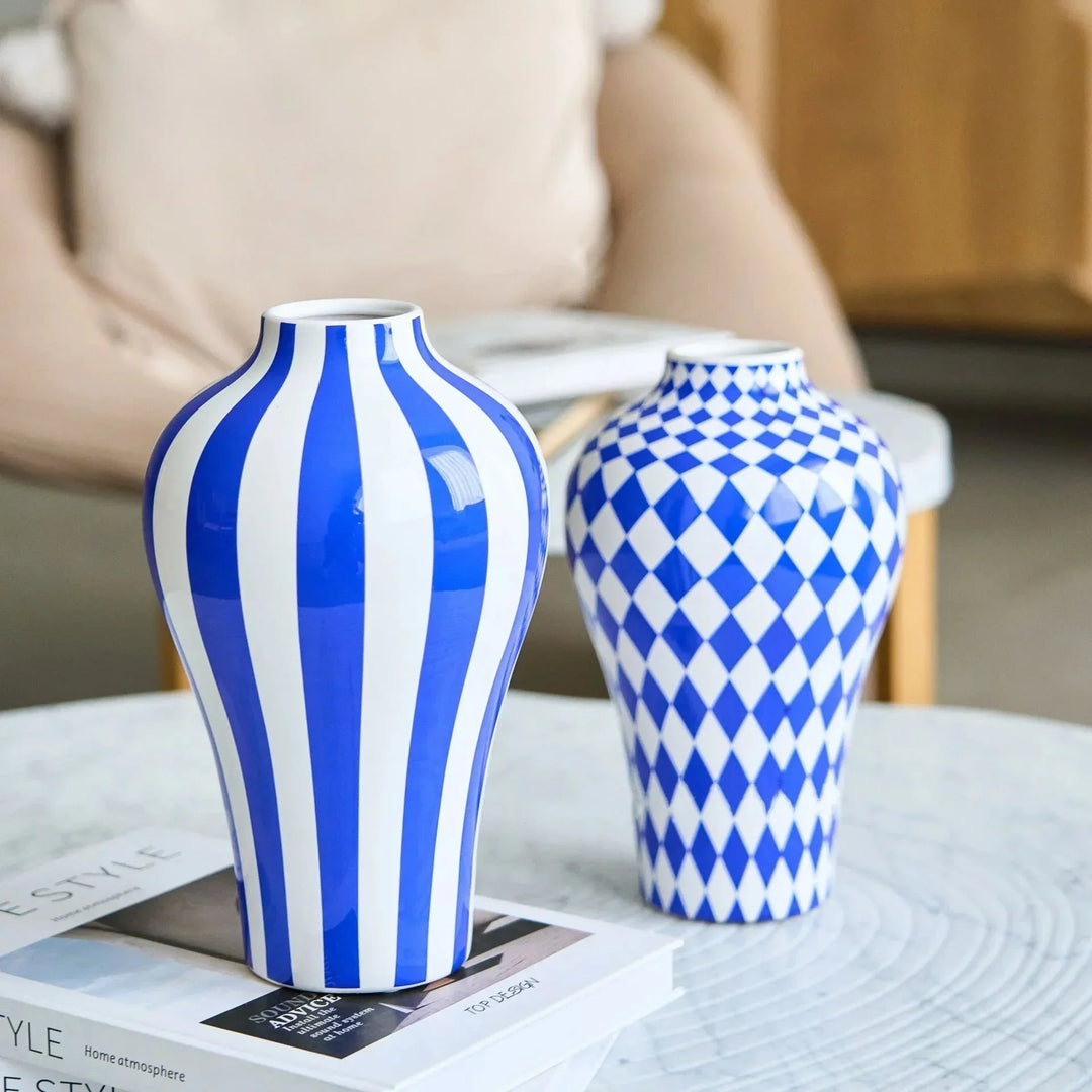 Vibrant Blue Geometric Ceramic Vase Moderne Wohnkultur | Arosta